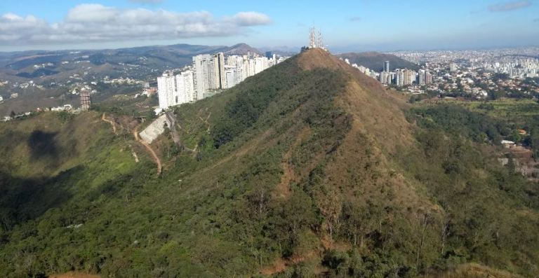 Geólogos afirmam que Pico Belo Horizonte poderá desmoronar